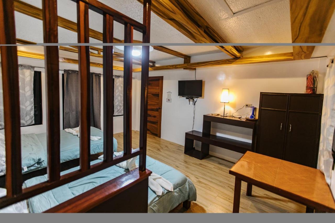 Langojon Jianjoy Beach Resort General Luna  Exterior photo