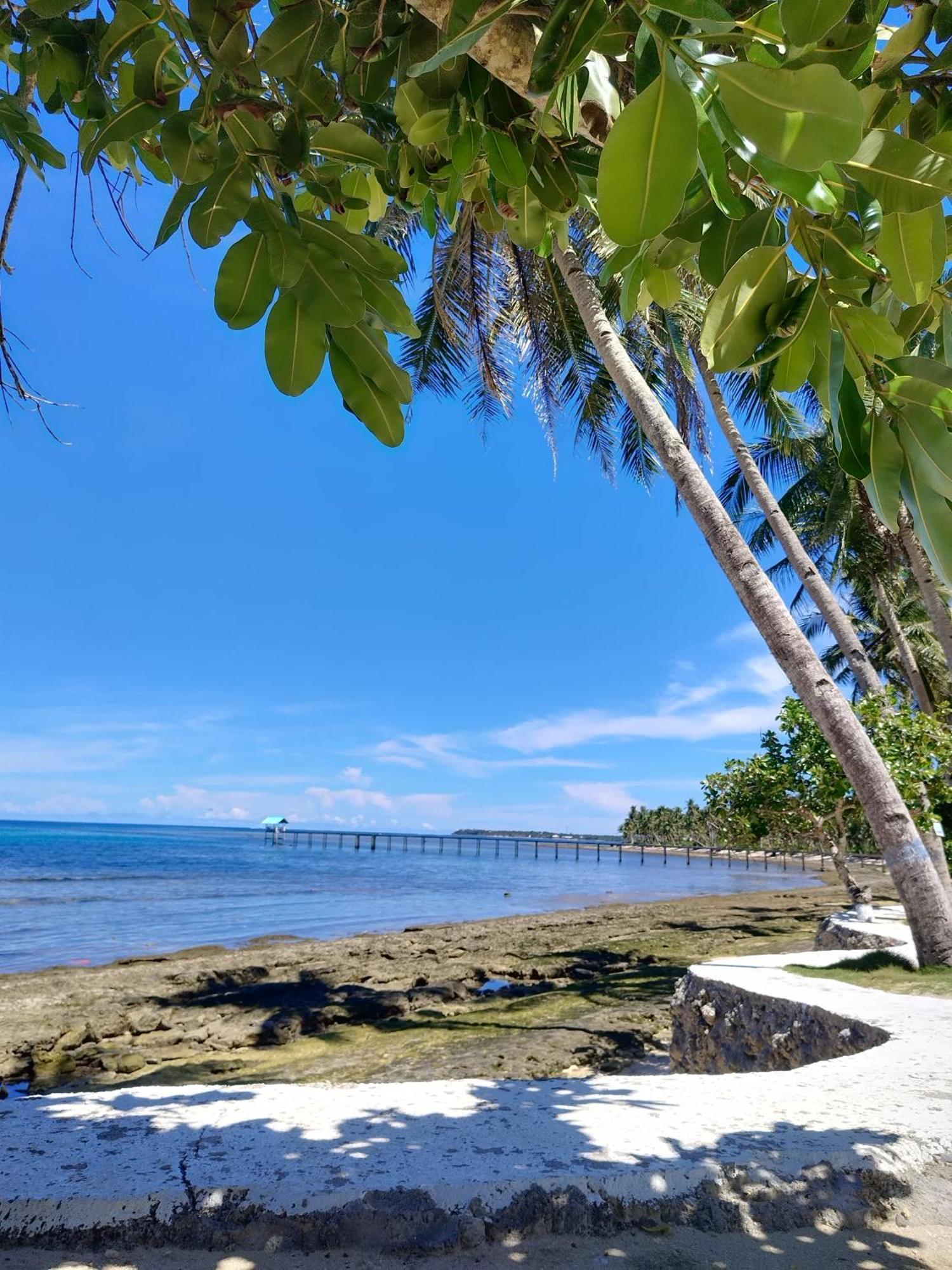 Langojon Jianjoy Beach Resort General Luna  Exterior photo